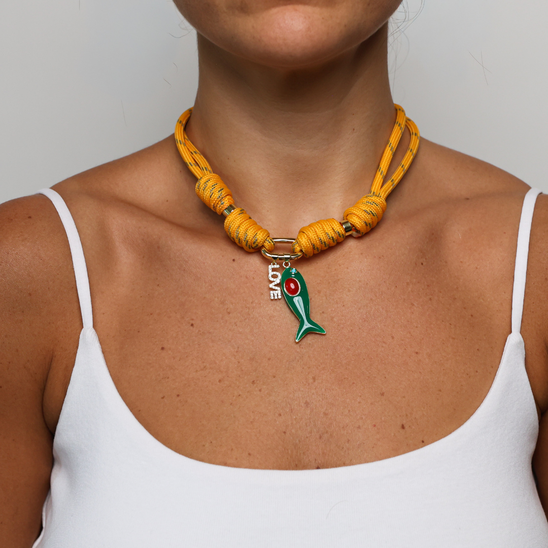 POP UPS X HANNAH B BOAT ROPE MUSTARD NECKLACE WITH GREEN ENAMEL FISH  & LOVE