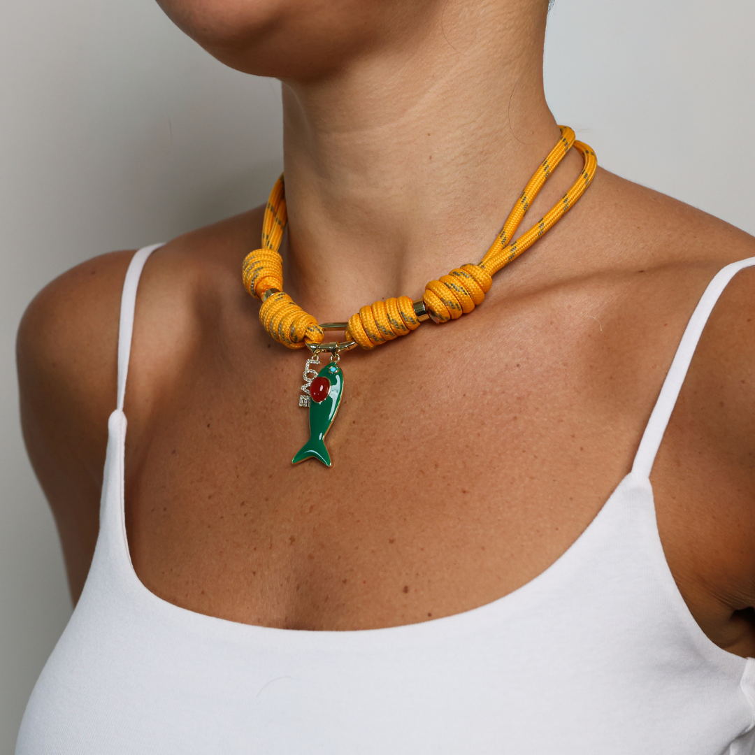 POP UPS X HANNAH B BOAT ROPE MUSTARD NECKLACE WITH GREEN ENAMEL FISH  & LOVE