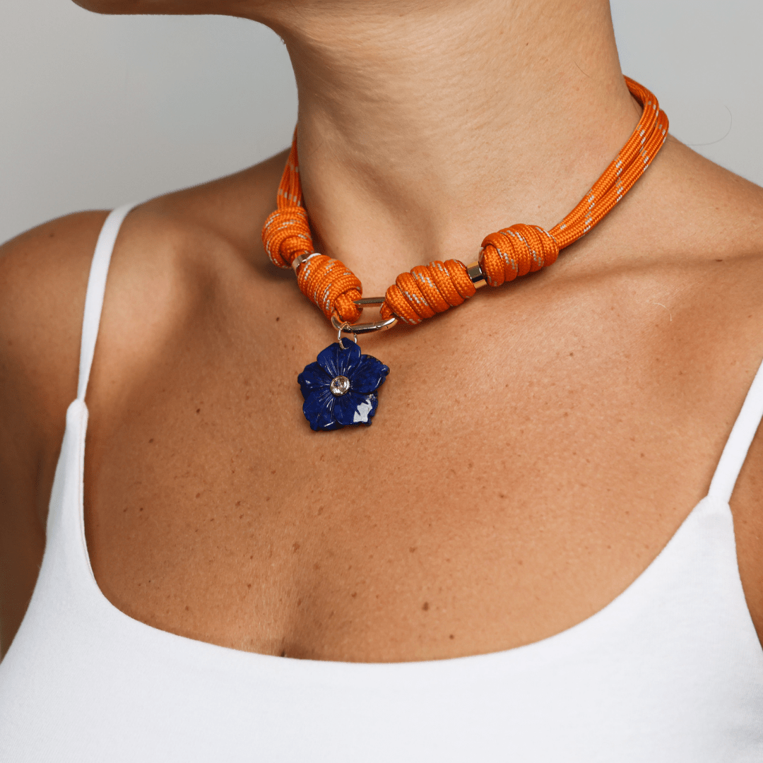 POP UPS X HANNAH B BOAT ROPE BURNT ORANGE NECKLACE WITH BLUE HIBISCUS - Hannah B by Hannah Bender
